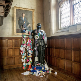 offerings to the Athena statue